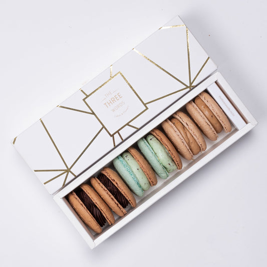 CHOCOLATE FLAVOURS MACARON SET