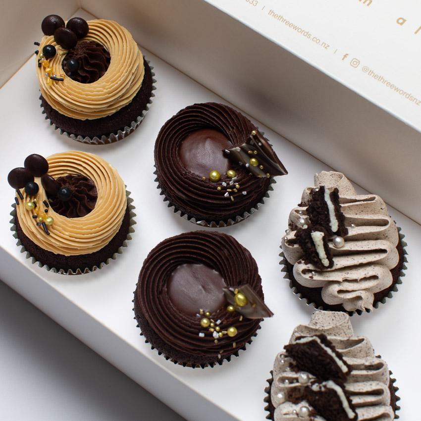 TOMORROW - Chocolate Flavours Cupcakes Set